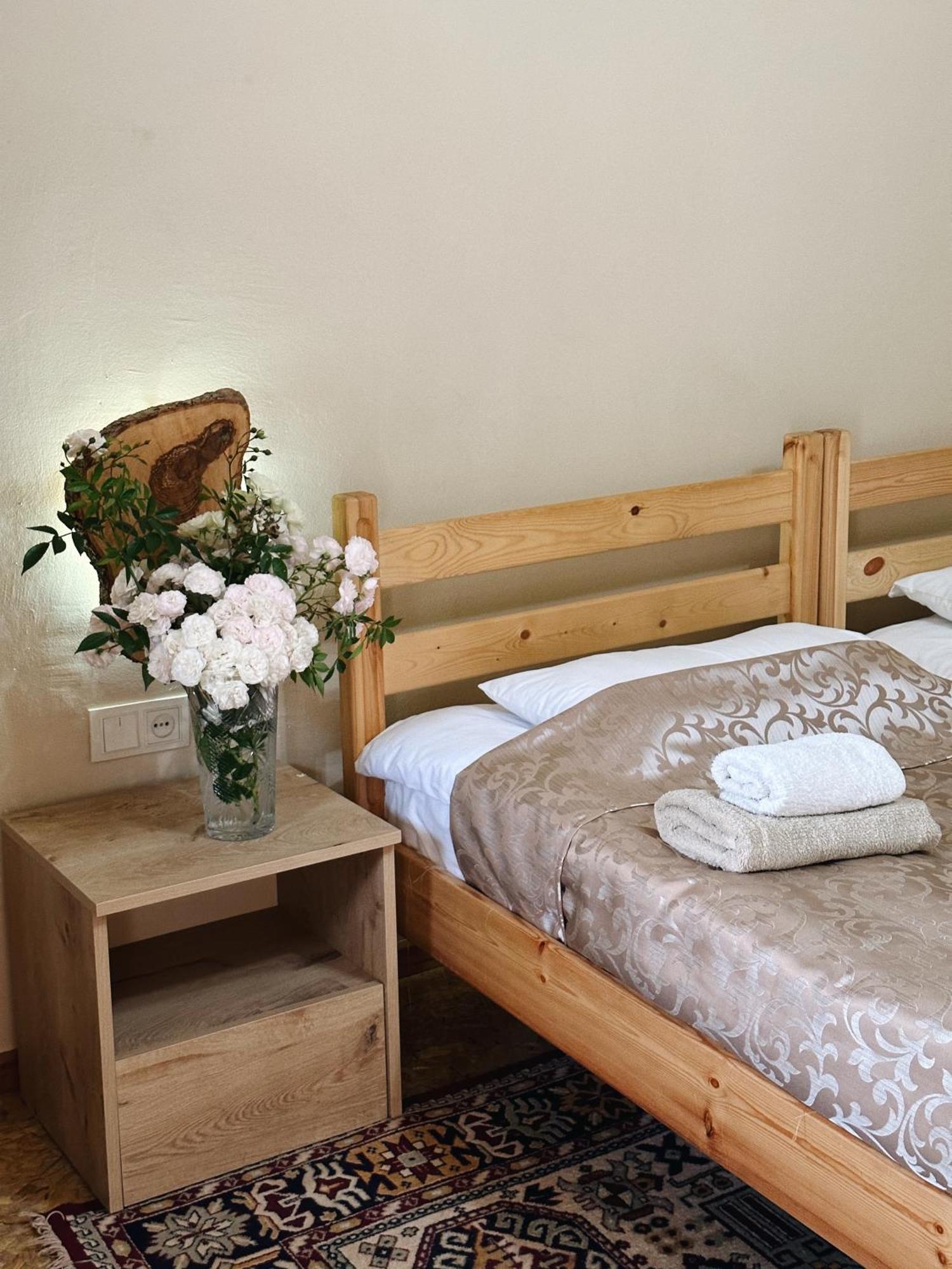 Hovek Guest House 迪利然 外观 照片