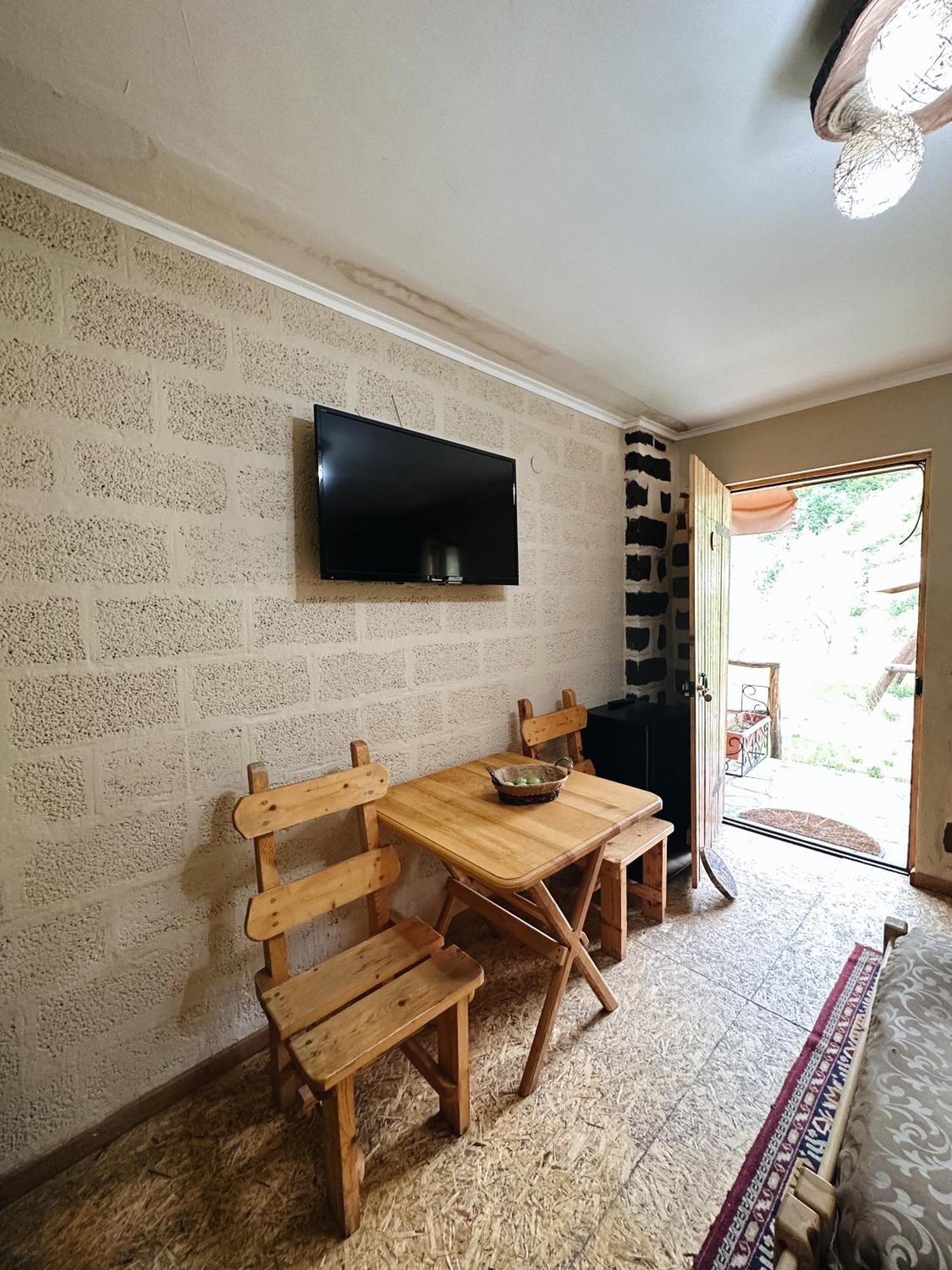Hovek Guest House 迪利然 外观 照片